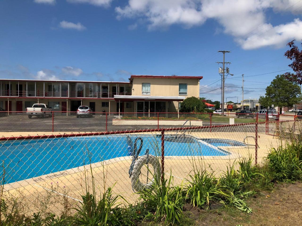 Seaway Motel Roosevelt Park Eksteriør billede