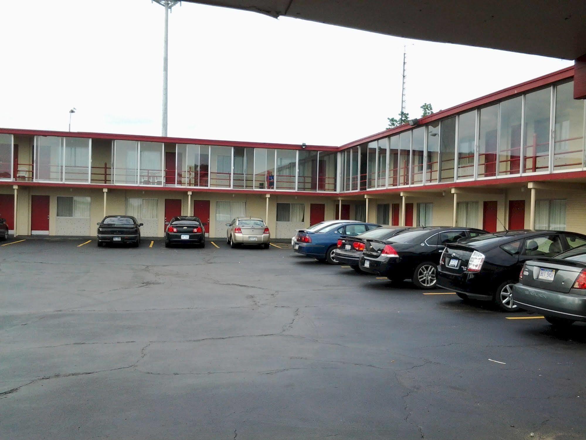 Seaway Motel Roosevelt Park Eksteriør billede