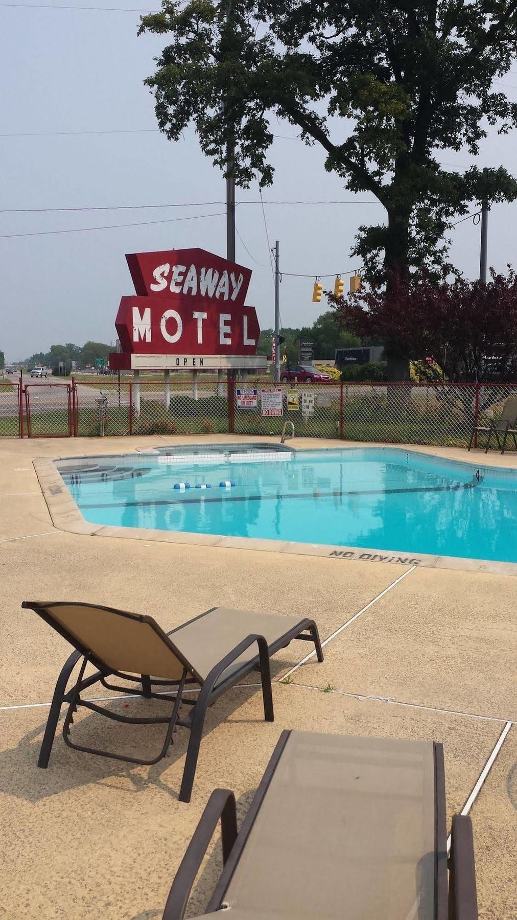 Seaway Motel Roosevelt Park Eksteriør billede